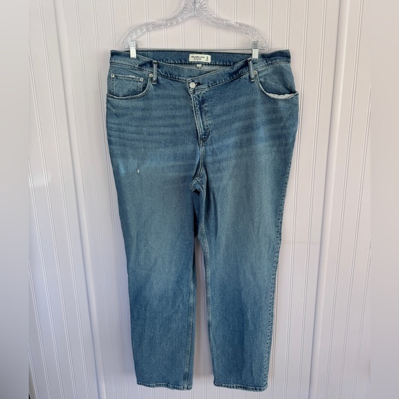 Abercrombie & Fitch Denim - Abercrombie | Ultra High Rise 90s Straight Jean | 20 Long